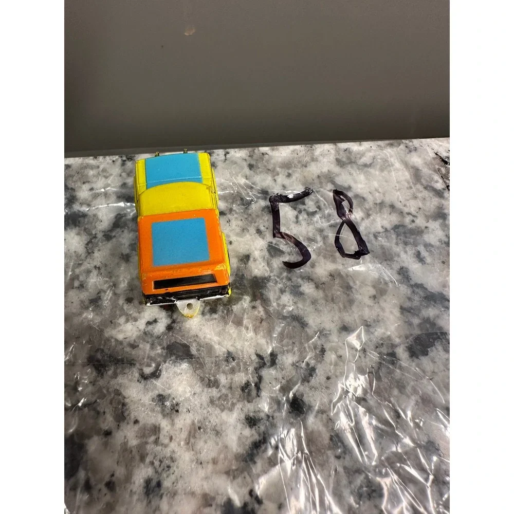 Micro Machines Yellow Orange Truck Camper Playset Toy 58‎